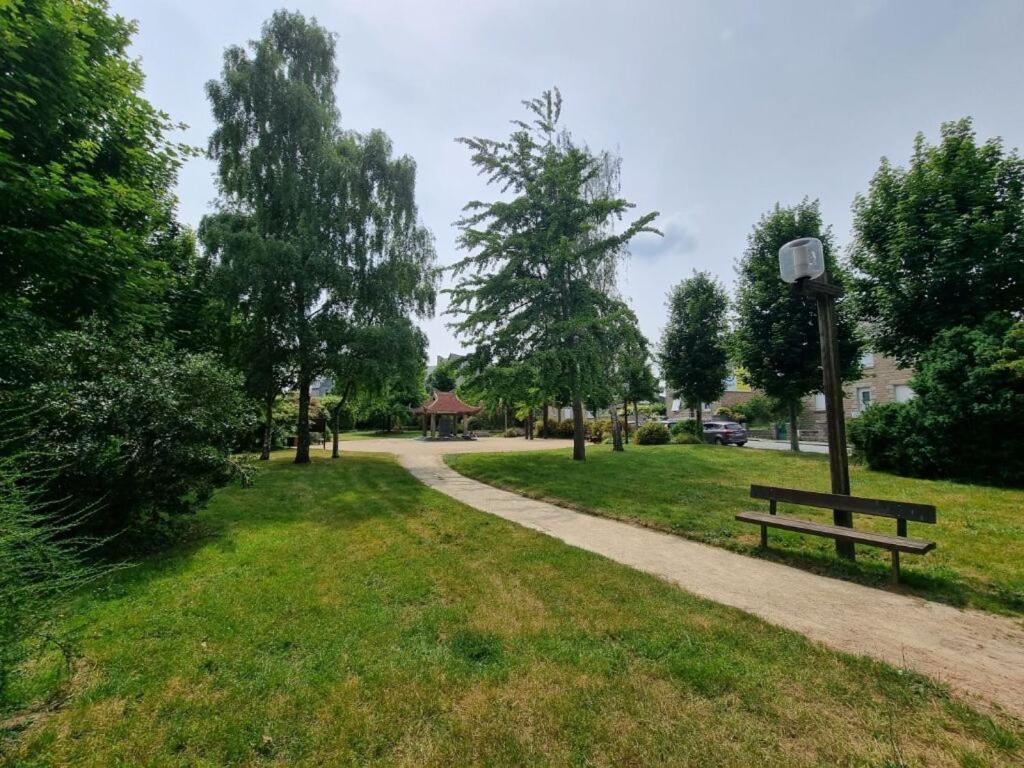 Chez Lucas Daire Dinan Dış mekan fotoğraf